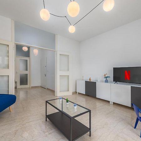 Niguarda-Zara Xxl Home,Two Balconies,Wifi,Family Милано Екстериор снимка