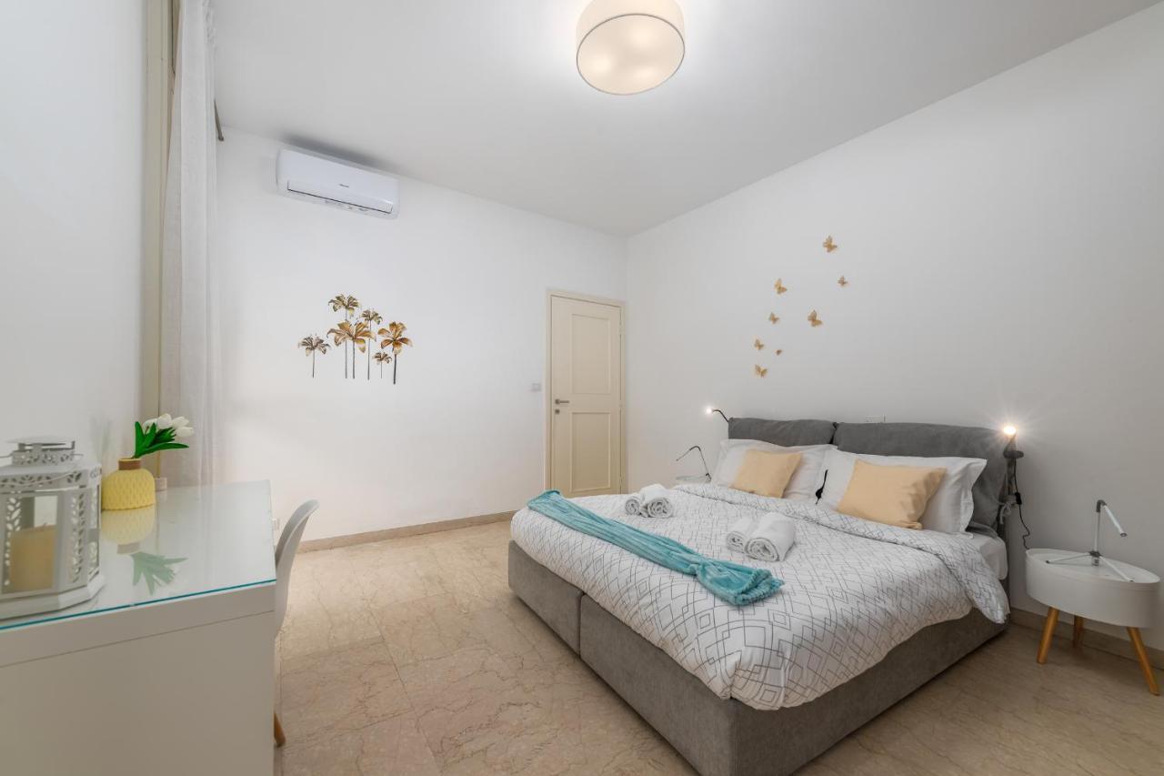 Niguarda-Zara Xxl Home,Two Balconies,Wifi,Family Милано Екстериор снимка